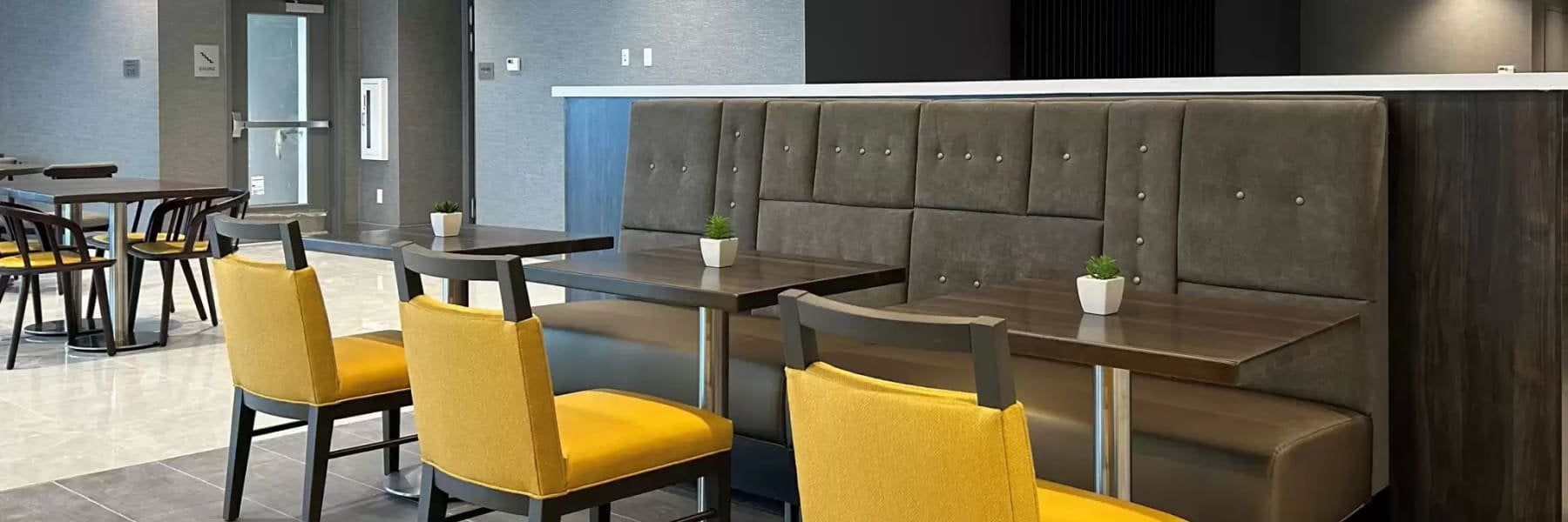 Enjoy Local Flavors Cambria Hotel Niagara Falls Restaurant